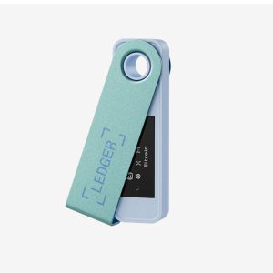 کیف پول سخت افزاری Ledger Nano S Plus 2024